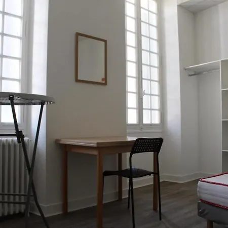Apartment Privative 1 Piece - Coeur De Proche Victoire *